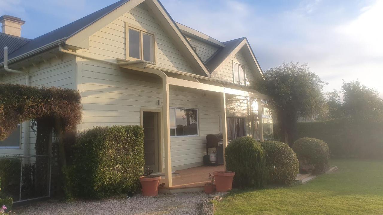 Century House B & B Flatlette Oamaru Exteriör bild